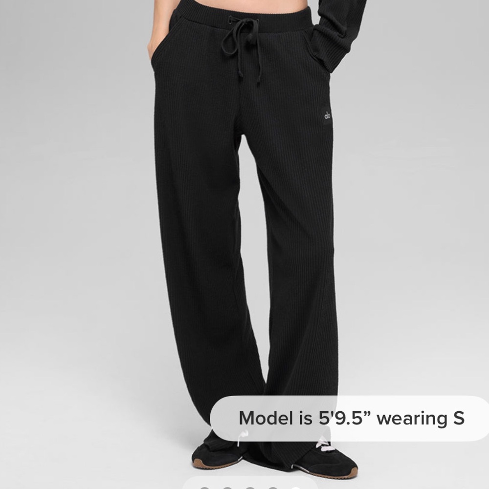 NWT ALO Yoga Black Wide-Leg Muse Pants